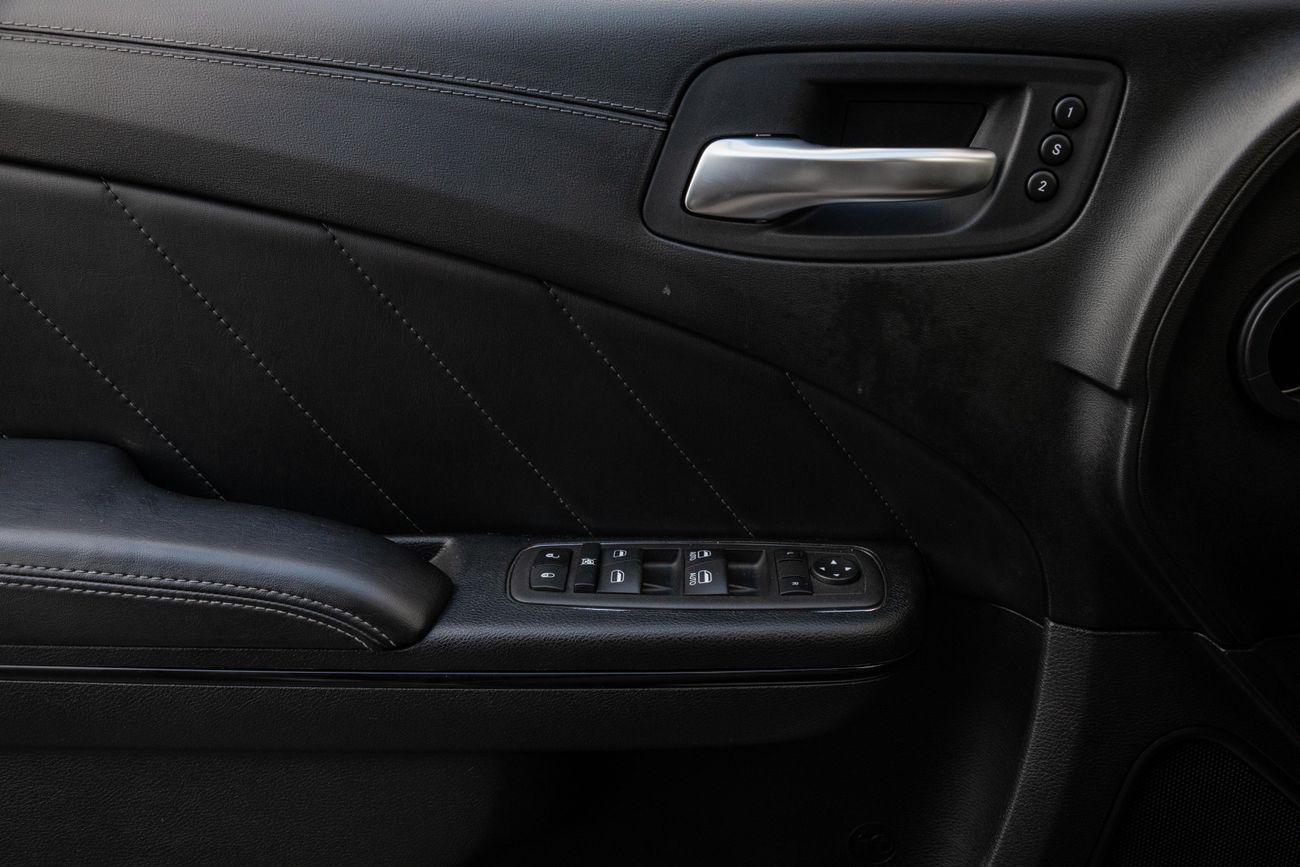 Dodge Charger Charger GT Black Edition | 2,546 P.M | 0% Downpayment | WARRANTY!