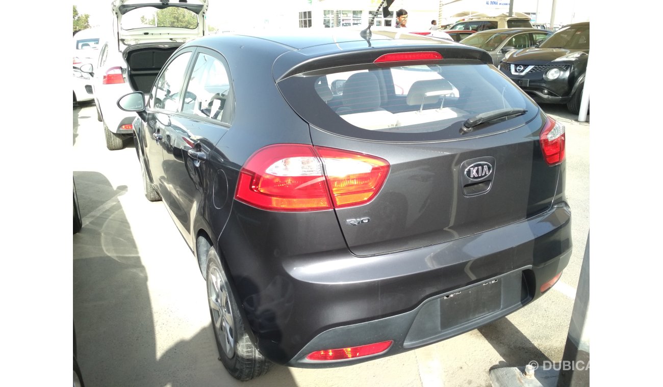 Kia Rio 2014 GREY GCC NO ACCIDENT PERFECT