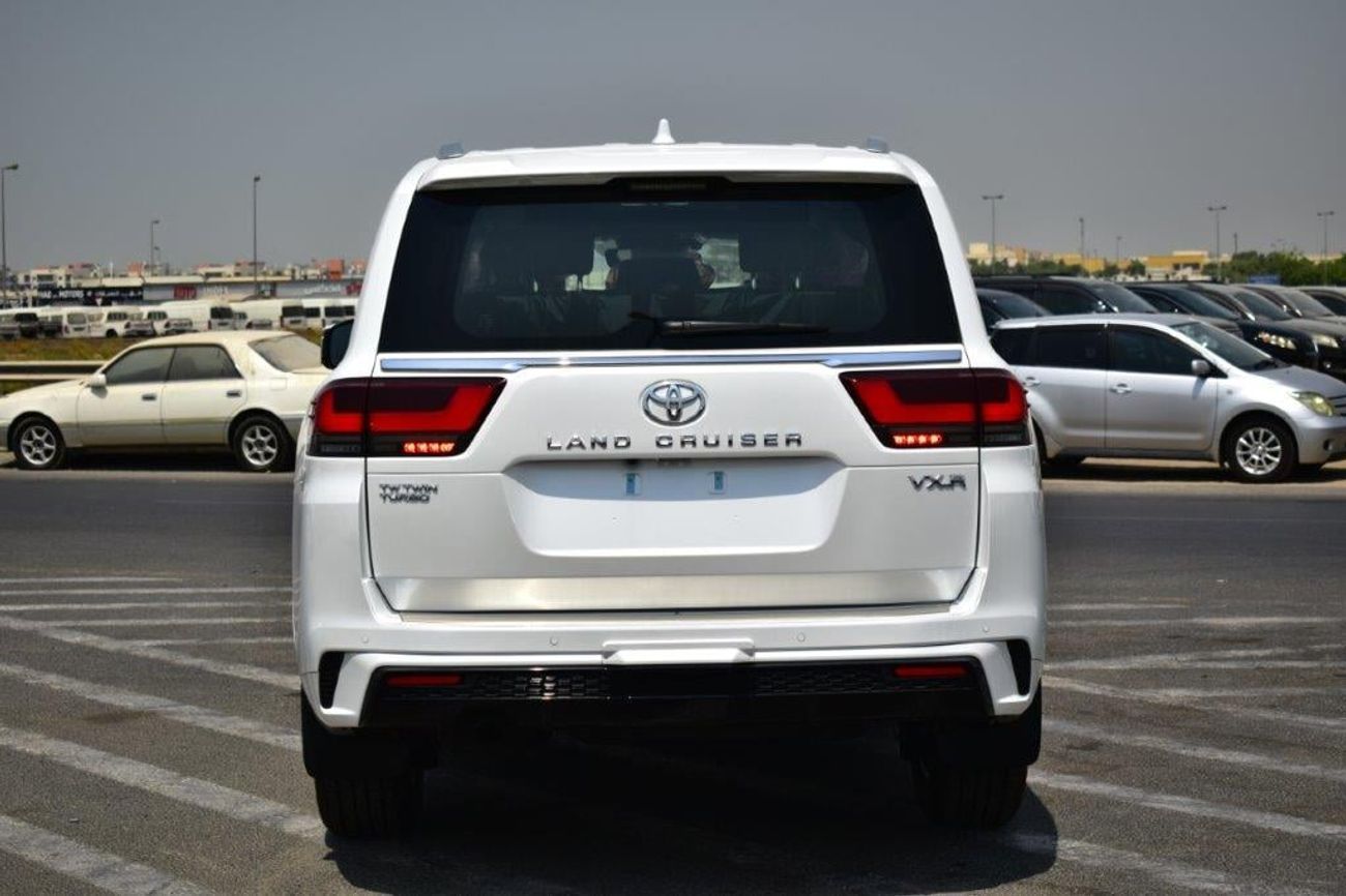 Toyota Land Cruiser 300 VXR V6 3.3L Diesel Automatic