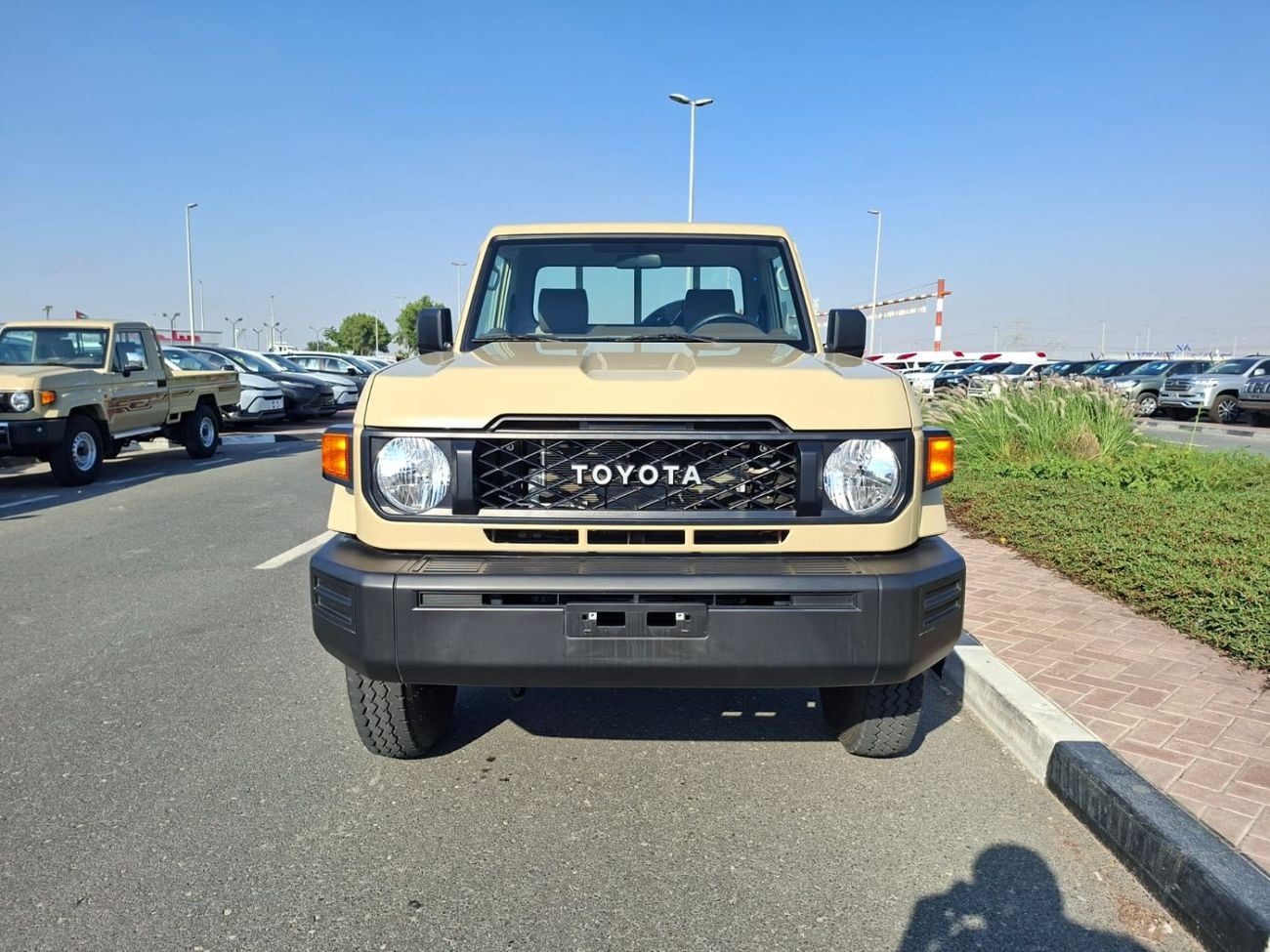 Toyota Land Cruiser Pick Up