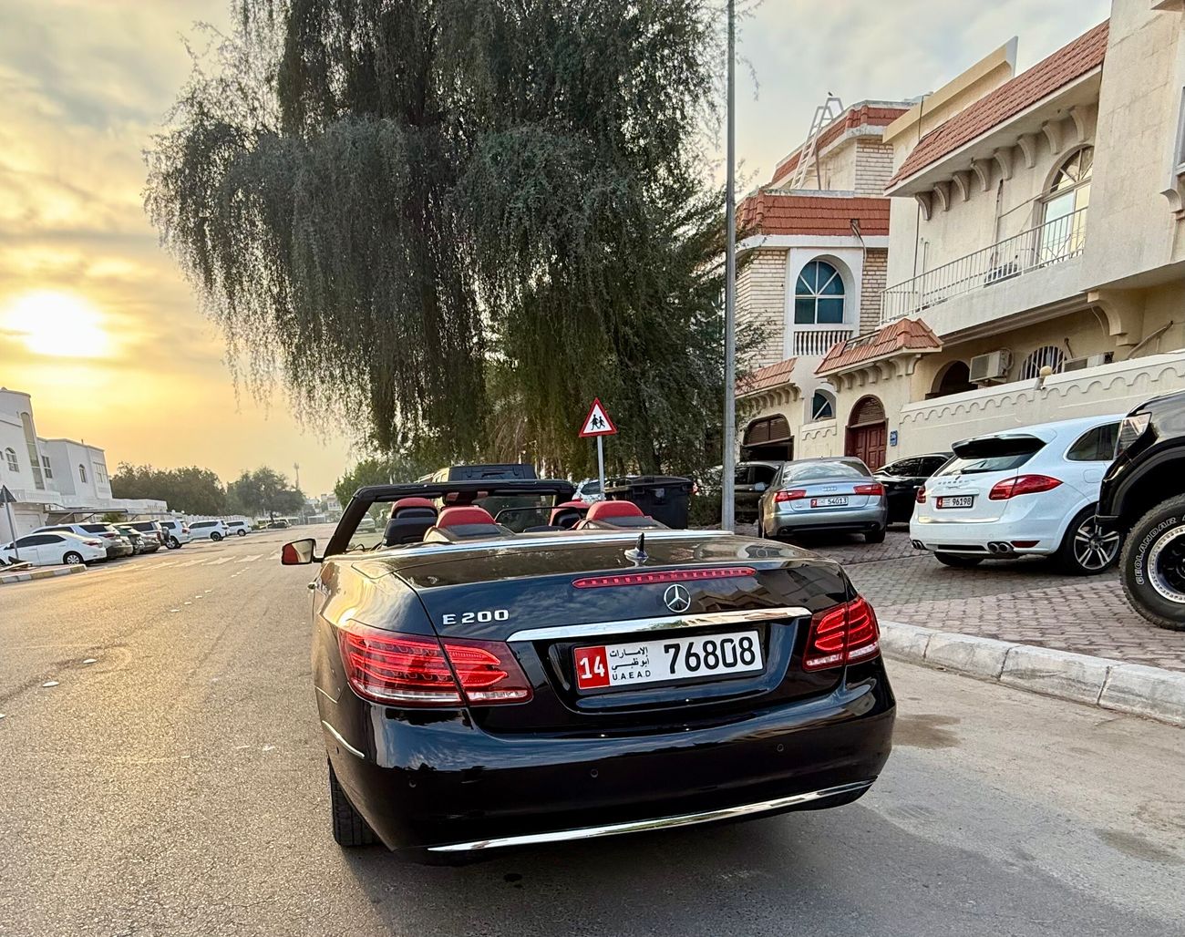 مرسيدس بنز E200