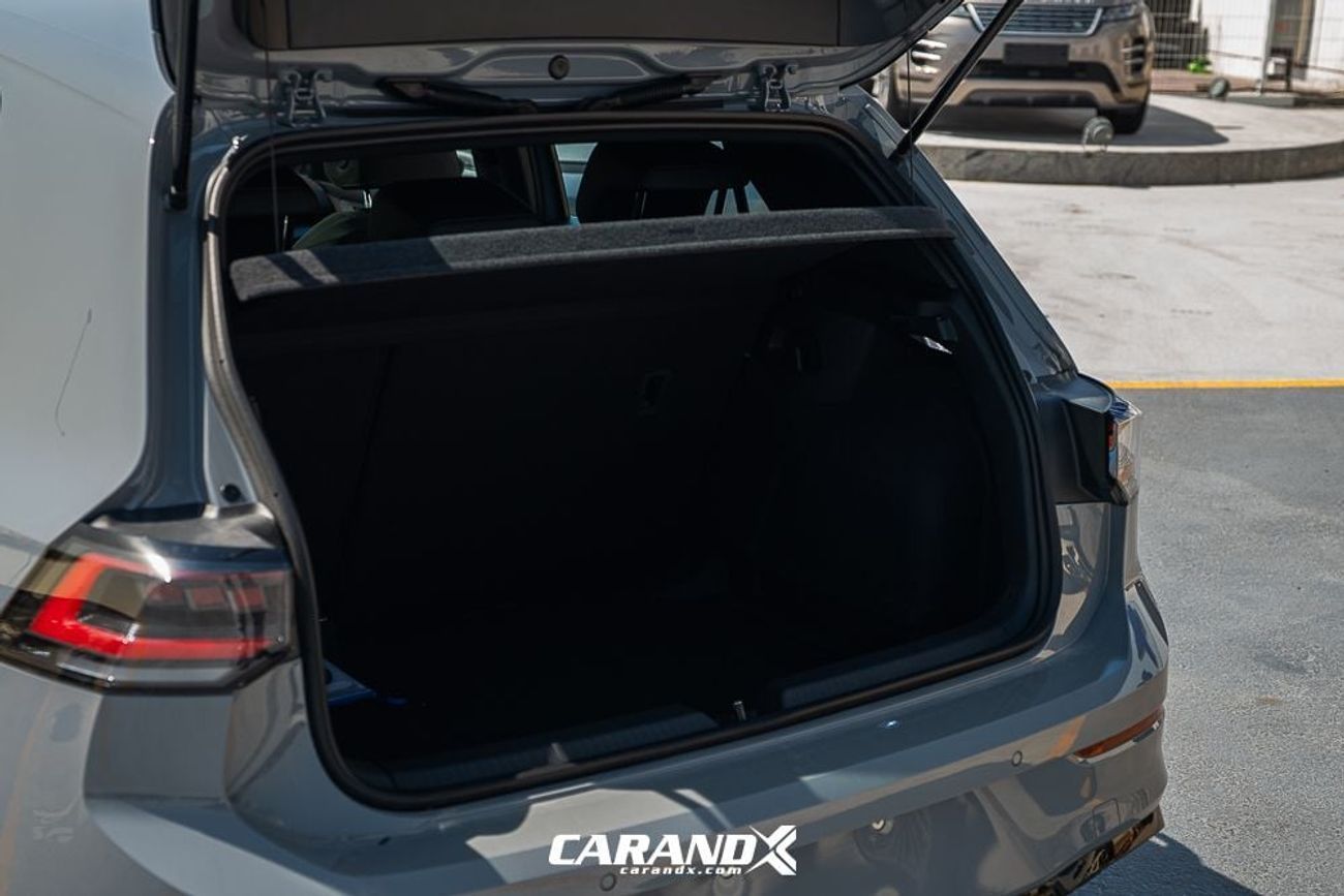 Volkswagen Golf R-Line 1.5L 2025