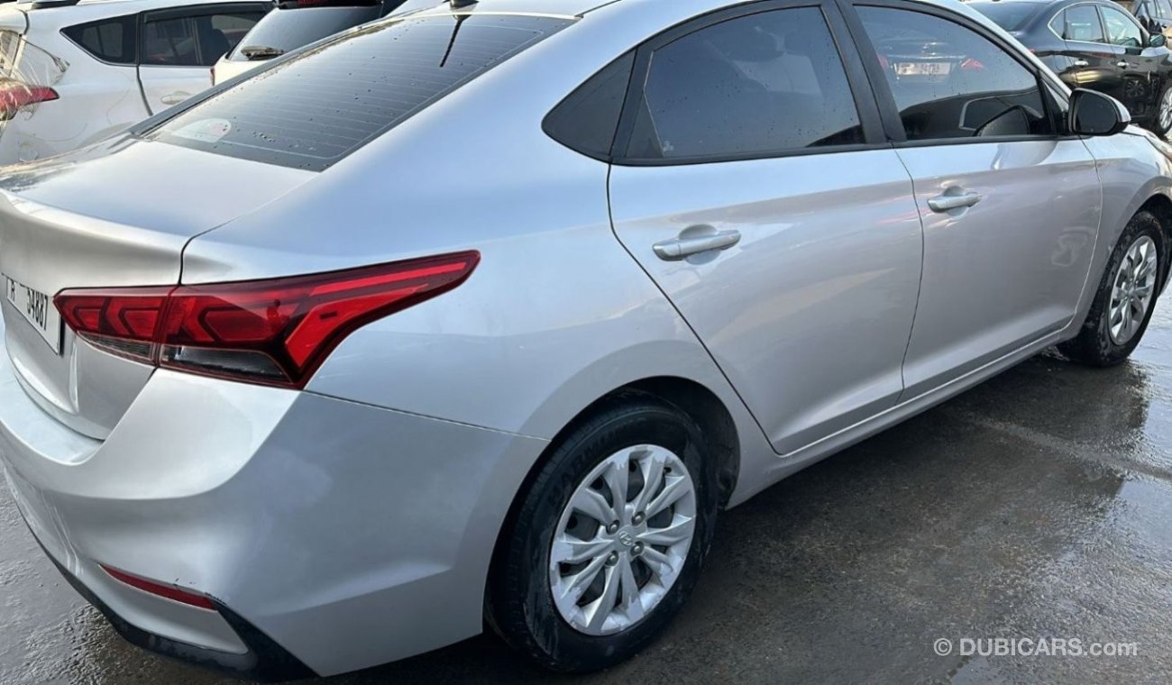 Hyundai Accent “Offer”2019 HYUNDAI Accent se 1.6L V4 - UAE PASS