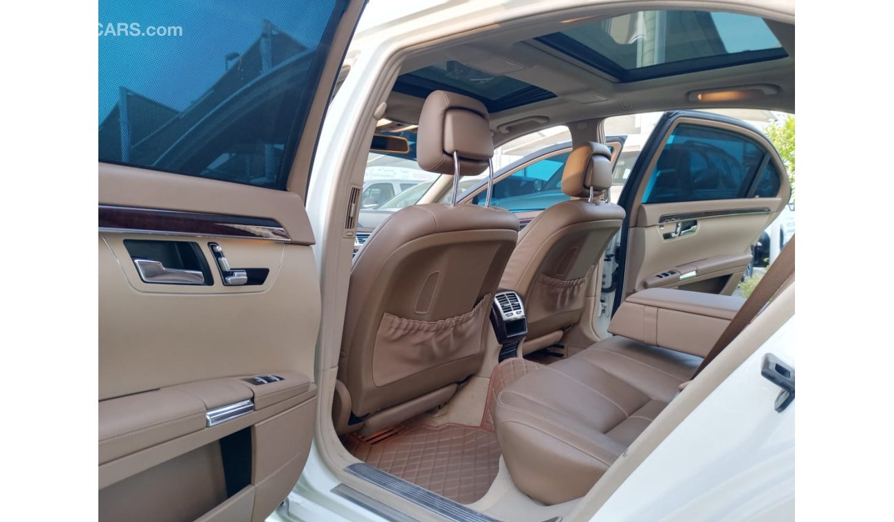 مرسيدس بنز S 350 كت AMG خليجى بانوراما - أبواب شفط -بصمة - رنجات - حساسات كاميرا شاشة بحالة ممتازة