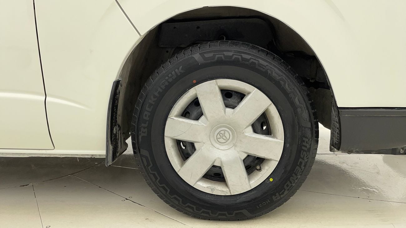 تويوتا هاياس GL STANDARD ROOF PANAL VAN 2.7 | بدون دفعة مقدمة | اختبار القيادة في المنزل