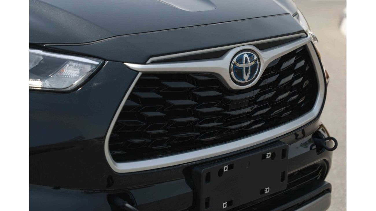 Toyota Highlander 2024 Toyota Highlander 2.5 Deluxe 4WD Hybrid - Black inside Black | Export Only