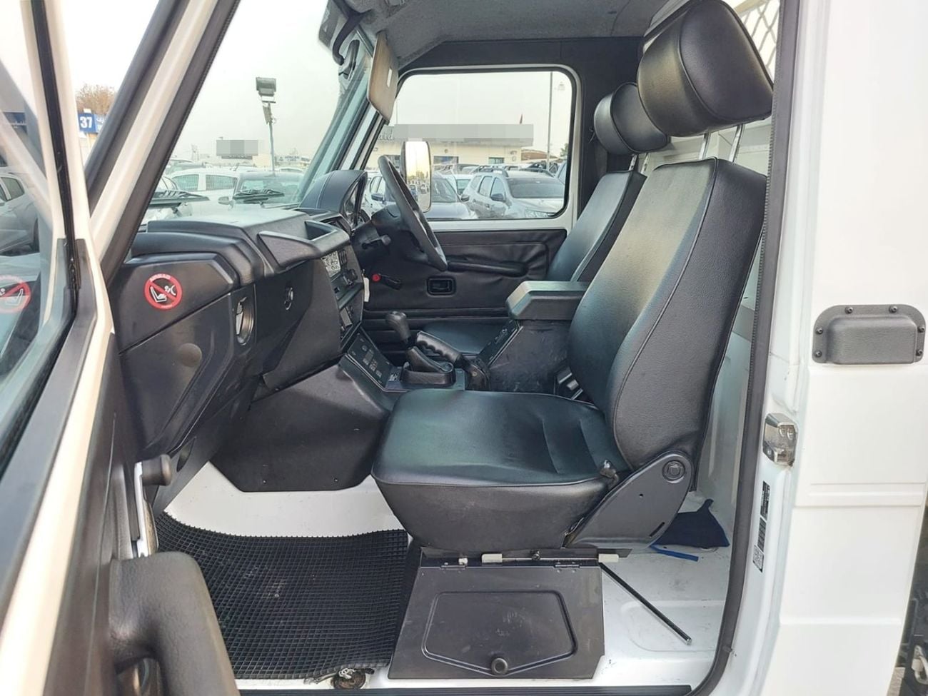 Mercedes-Benz G 300 2016 MERCEDES-BENZ G-CLASS DIESEL AUTOMATIC 3.0 CC G300 PICK UP, ALUMINUM REAR TRAY (PM50688)