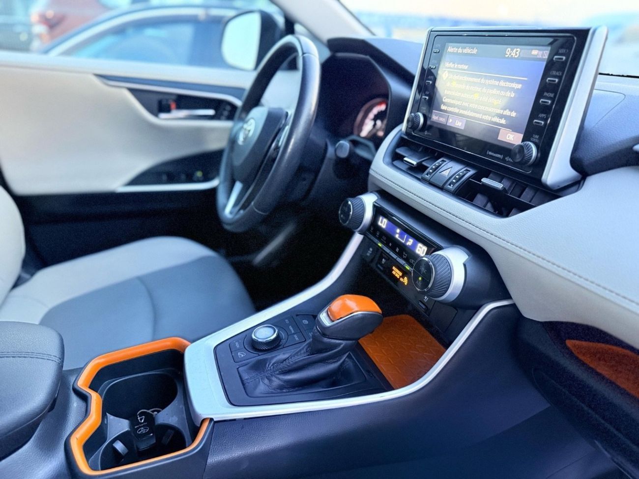 تويوتا راف ٤ Limited 2020 Model Full Option with Radar Very Clean And Perfect Condition