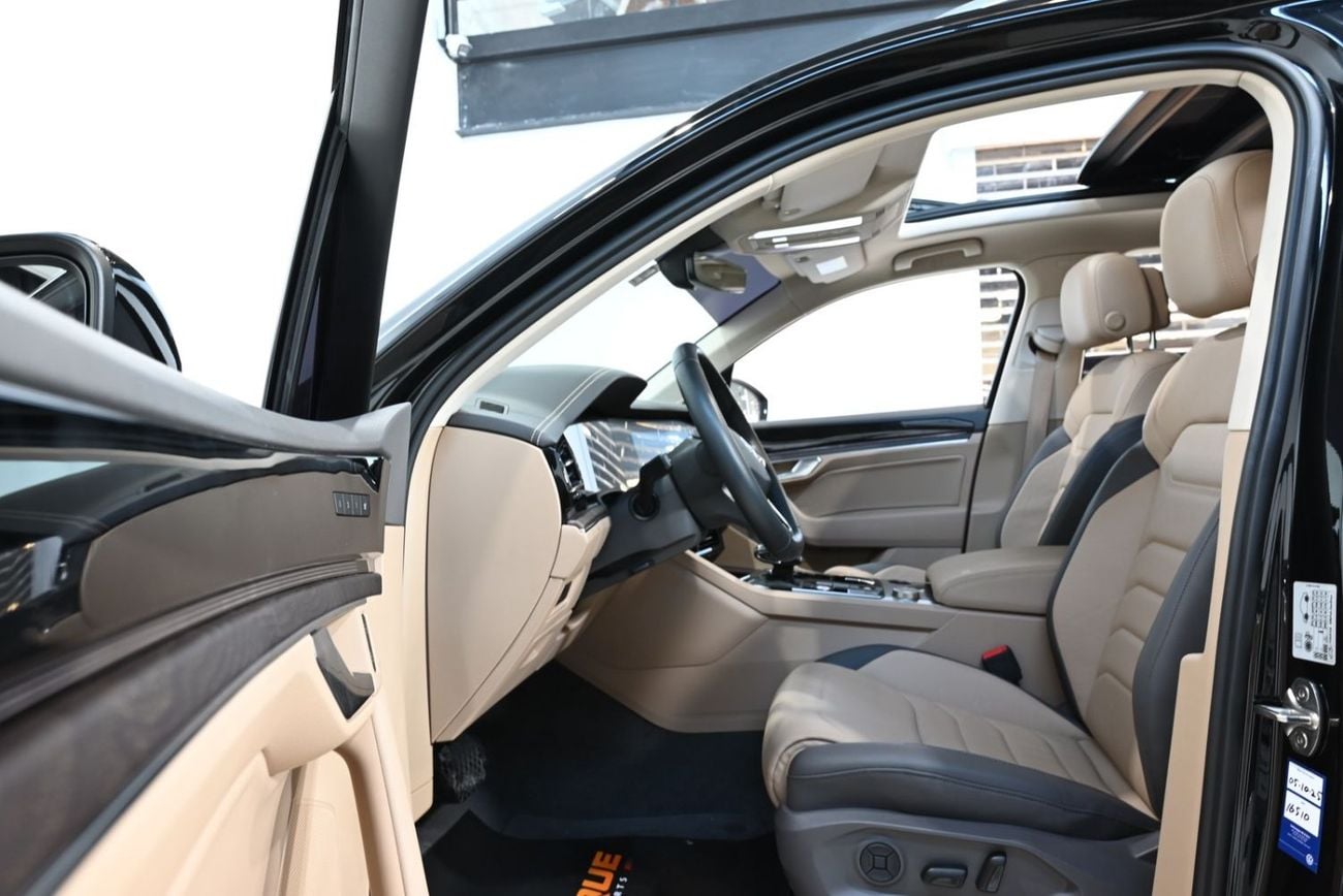 Volkswagen Touareg Atmosphere 2023 Volkswagen Touareg Atmosphere, 8/2028 Ali and Sons Warranty, Ali and Sons Service History, GCC