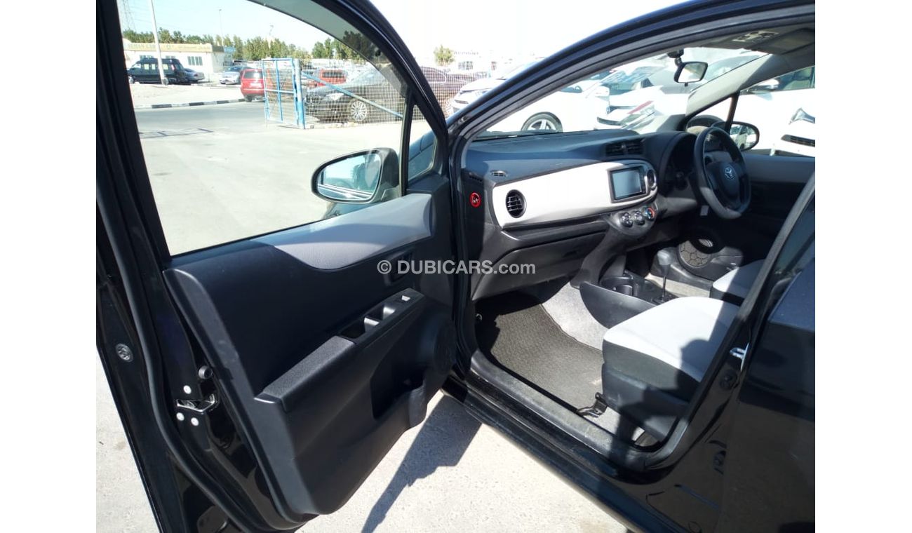 Toyota Vitz 2011, 1000CC, Good Condition from Inside & Outside {Right-Hand Drive}