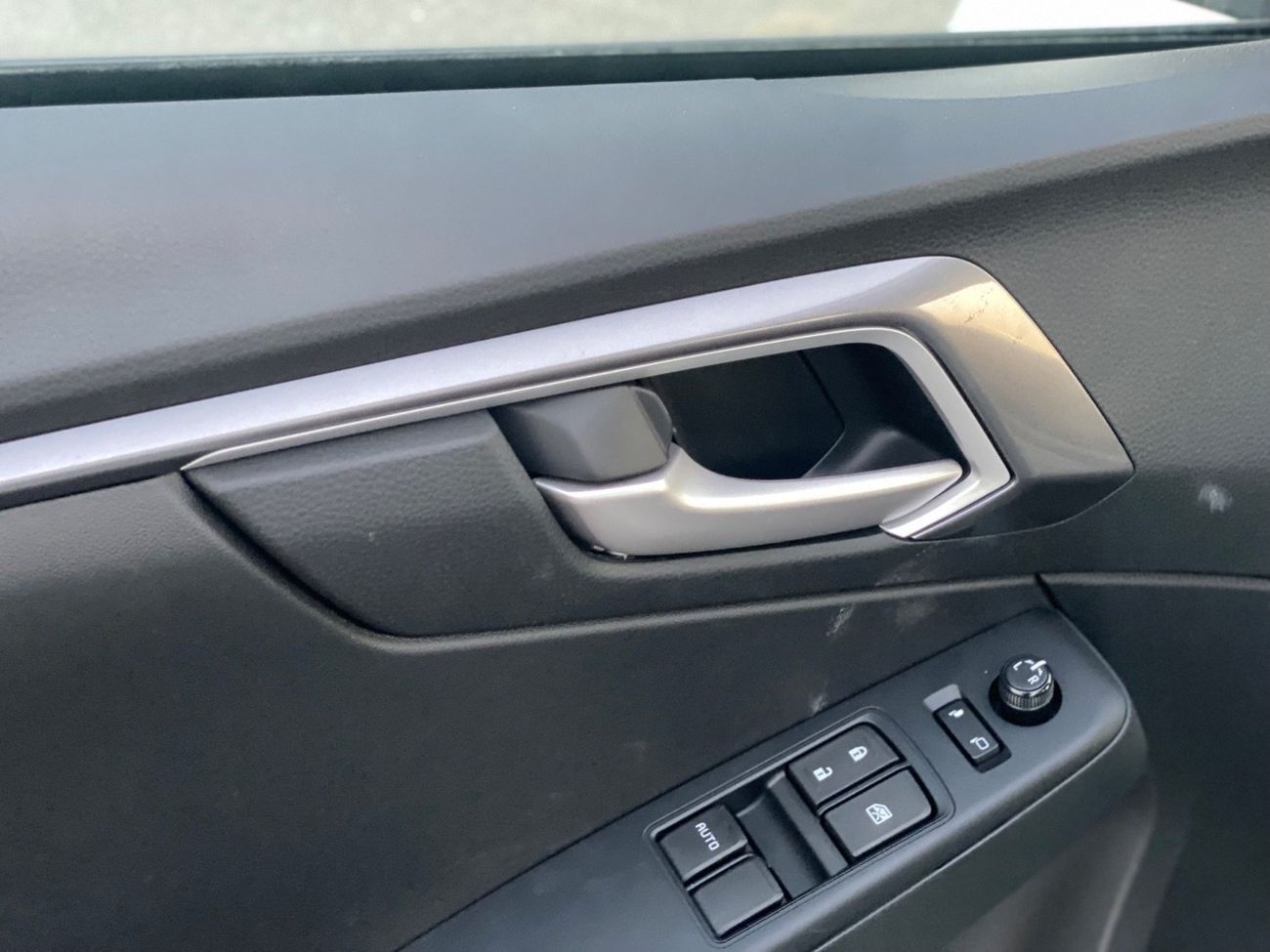 Isuzu DMax SINGLE CAB MANUAL - DIESEL ENGINE 1.9 TURBO