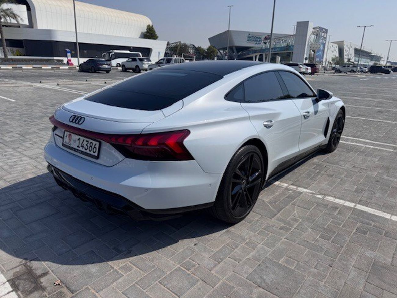 أودي إي ترون جي تي quattro