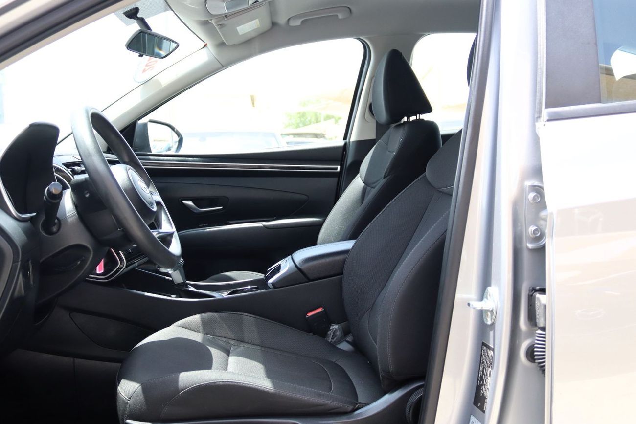 Hyundai Tucson Comfort ACCIDENTS FREE - GCC - 2000 CC - ORIGINAL PAINT - PERFECT CONDITION INSIDE OUT