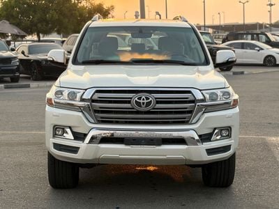 تويوتا لاند كروزر VXR