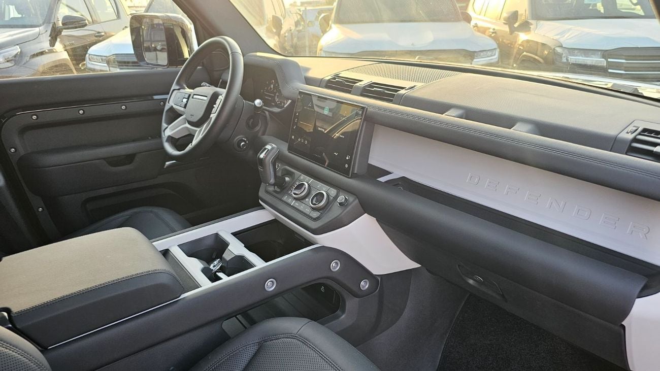 Land Rover Defender DEFENDER P400 V6 4800kms SINGLE OWNER CANADIAN SPECS