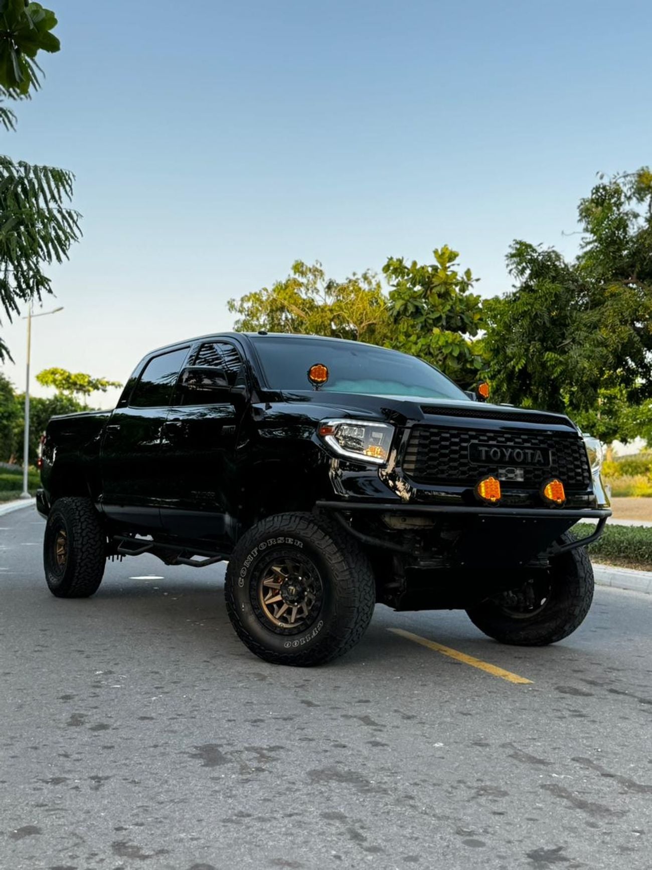 Toyota Tundra VTI CLOTH Std 5.7L