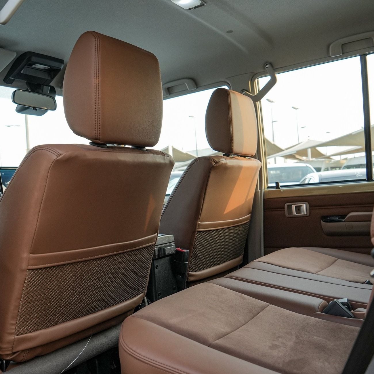 Toyota Land Cruiser 70 LC 76 AT || 4.0 || LXZ || 2026
