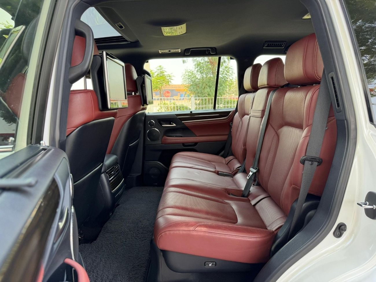 Lexus LX570 PLATINUM