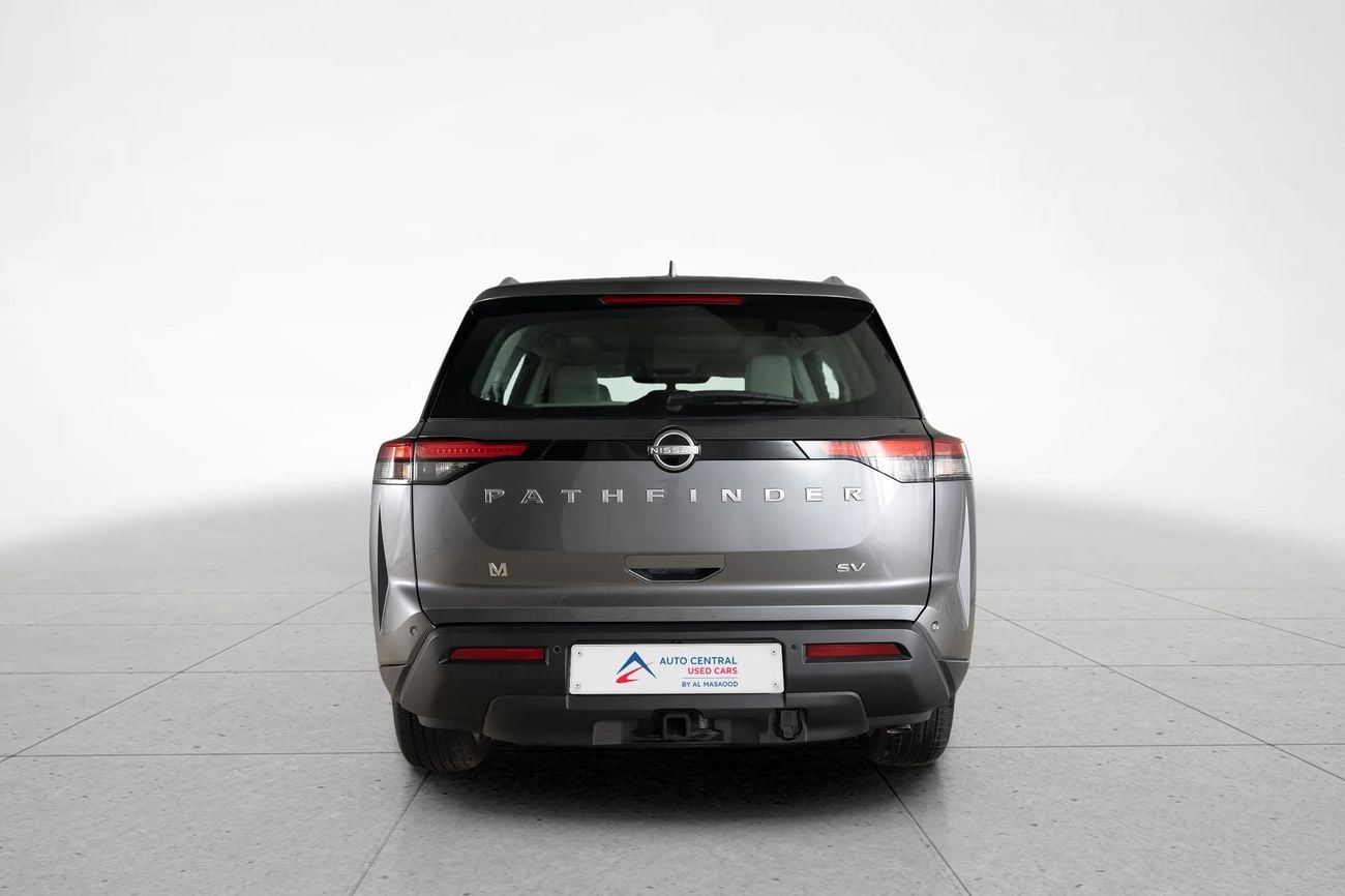 Nissan Pathfinder SV 3.5