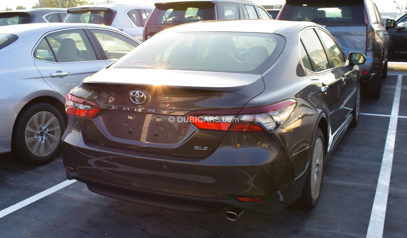 Toyota Camry 2.5 L GLE