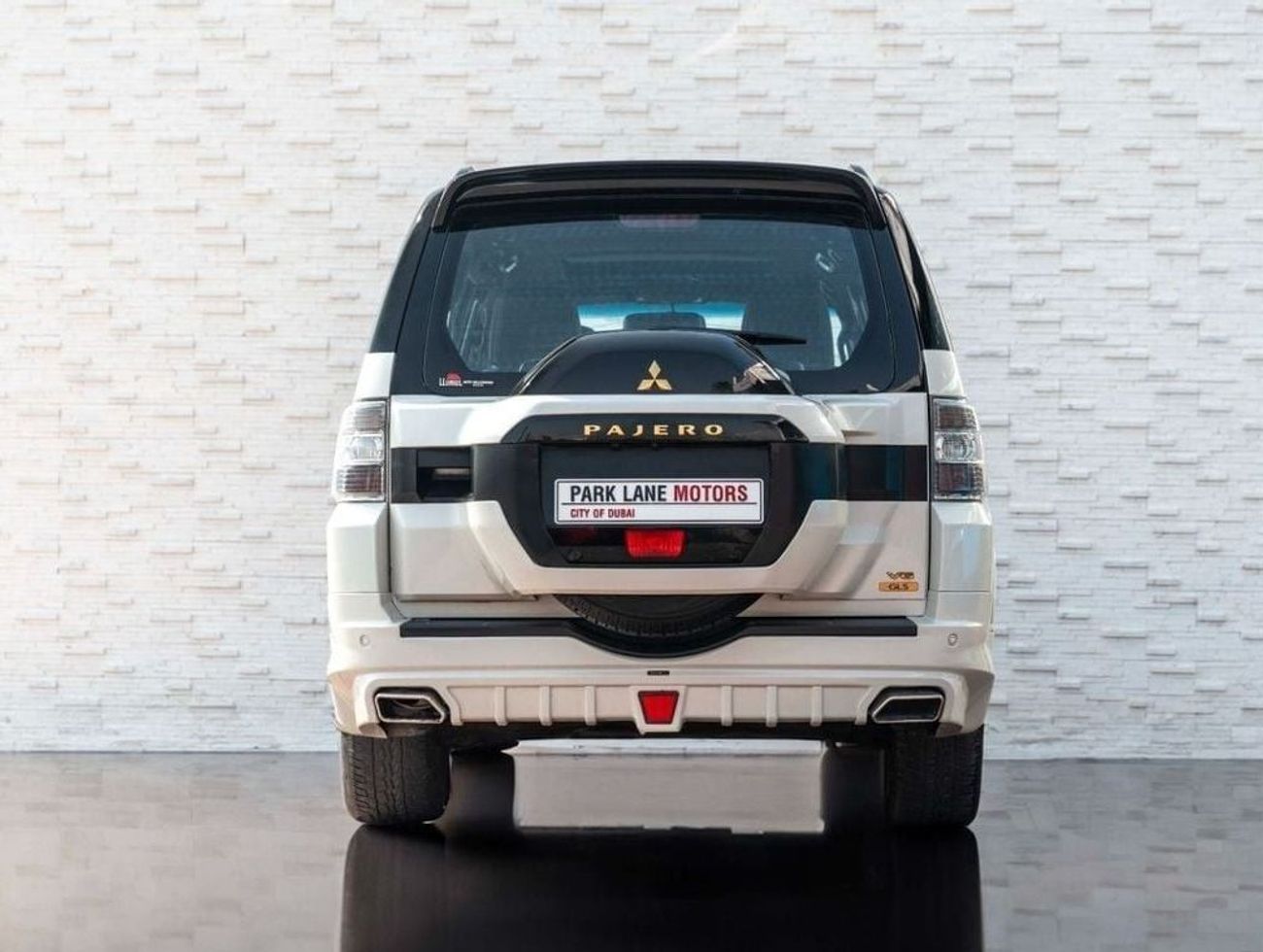 Mitsubishi Pajero GLS Highline 3.8L (236 HP)