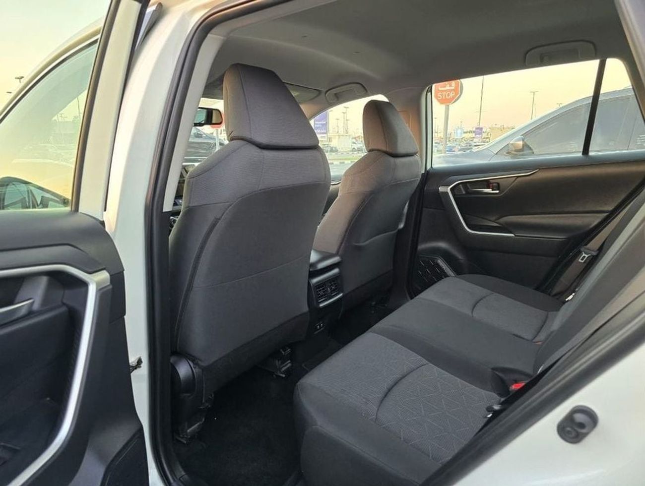 Toyota RAV4 GX 2.5L TOYOTA RAV4 2019 GCC 4 cylinder engine 2.5L clean car without accident without paint just bu