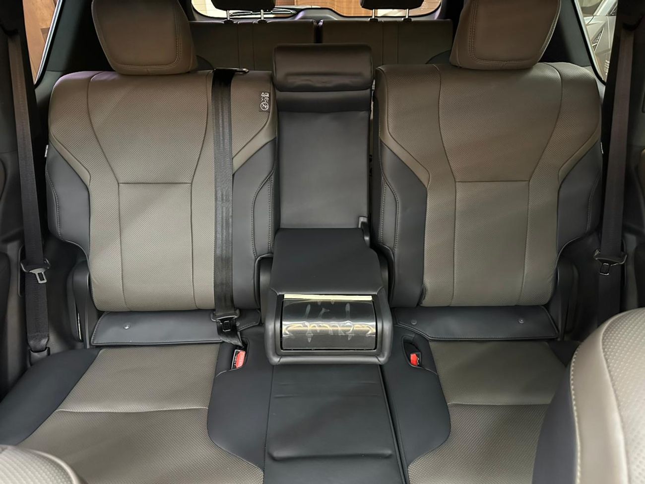 لكزس LX 700h Brand New LX700h Overtrail In Stock