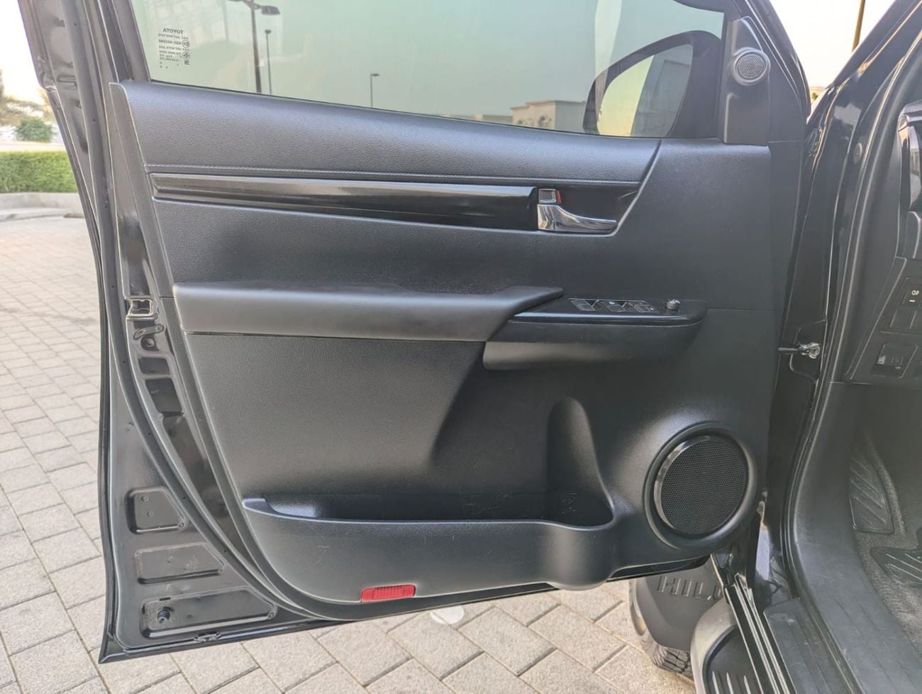 Toyota Hilux GLX 2020 Toyota Hilux GR Sport GCC Specs Facelifted 2025 4x4 V4 2.7L Well-maintained