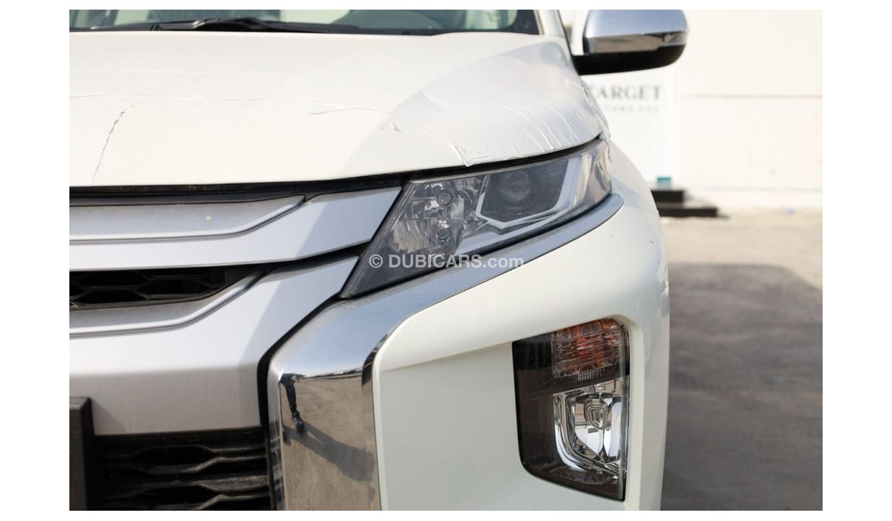 Mitsubishi L200 L200 PETROL MANUAL