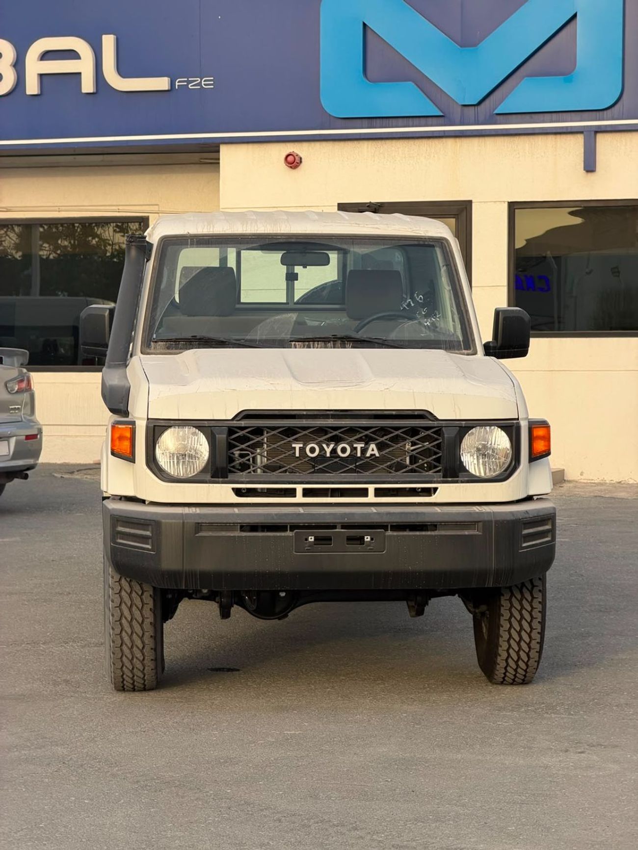 تويوتا لاند كروزر بيك آب VDJ 79 2.8L DIESEL V4 M/T SINGLE CABIN PICKUP