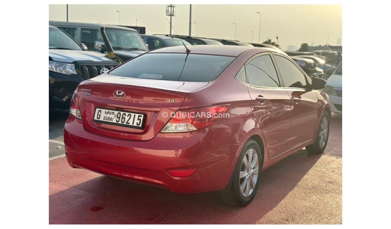 Hyundai Accent HYUNDAI ACCENT 1.6 L AT RED 2014