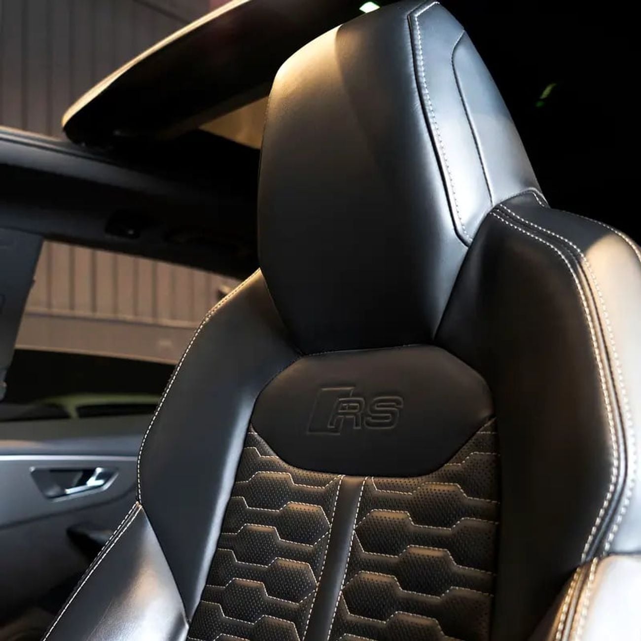 Audi RS Q8 5,557 pm • 0% Downpayment • RSQ8 • 1 Year Warranty