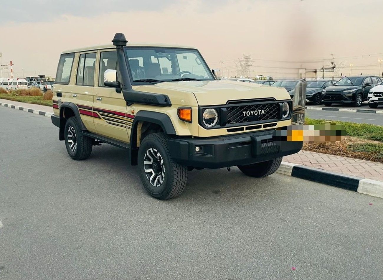 Toyota Land Cruiser 70 2025 Toyota Land Cruiser LC76 LX-Z 5-Door Hardtop 2.8L 4-Cyl Diesel A/T 4x4 (Full-Option with Winch)