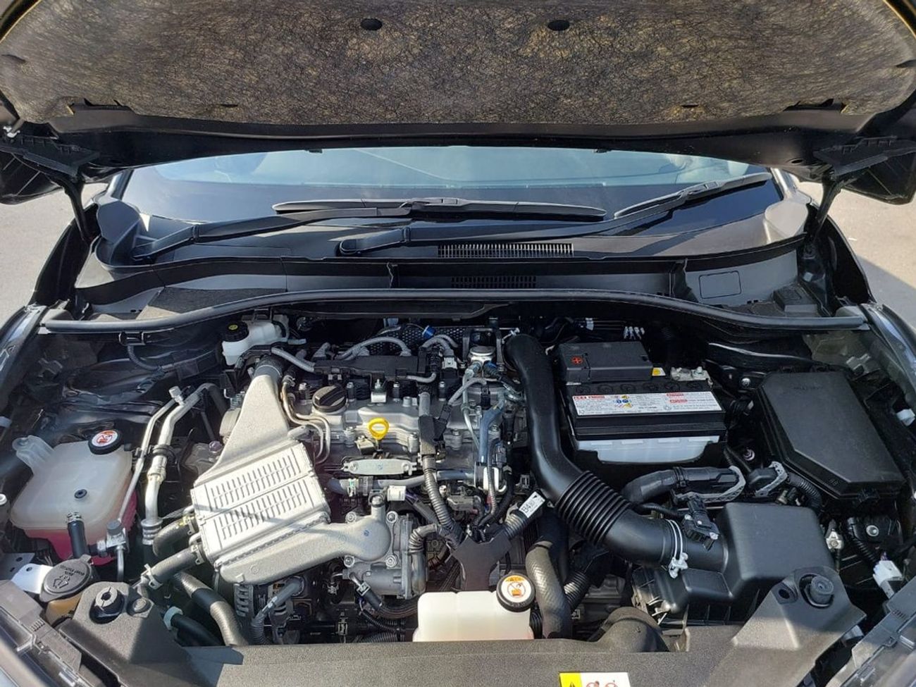 تويوتا CHR TOYOTA C-HR SUV RHD 2022 MODEL 1.2 L PETROL AUTOMATIC(PM31492)