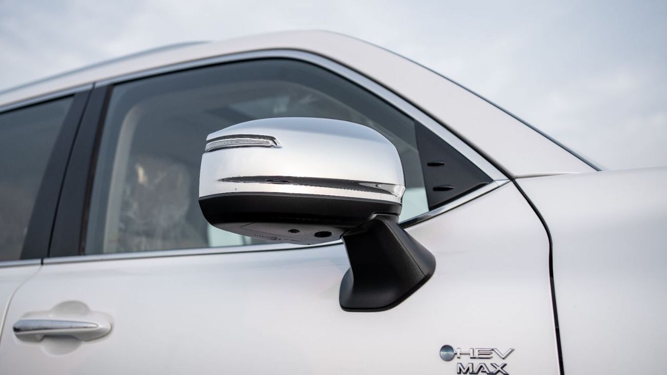 Toyota Land Cruiser 2025 Toyota Land Cruiser 300 VXR 3.5L AT Hybrid (White-Beige)