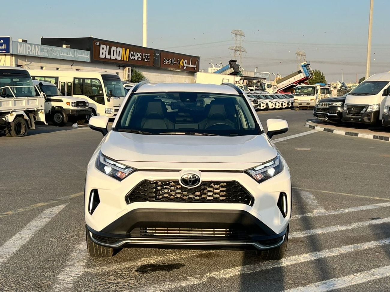 Toyota RAV4 2025 Toyota Rav4 XLE Full Option 2.5L V4 - Rear Camera  - Leather Seat - AWD 4x4 - Push Start