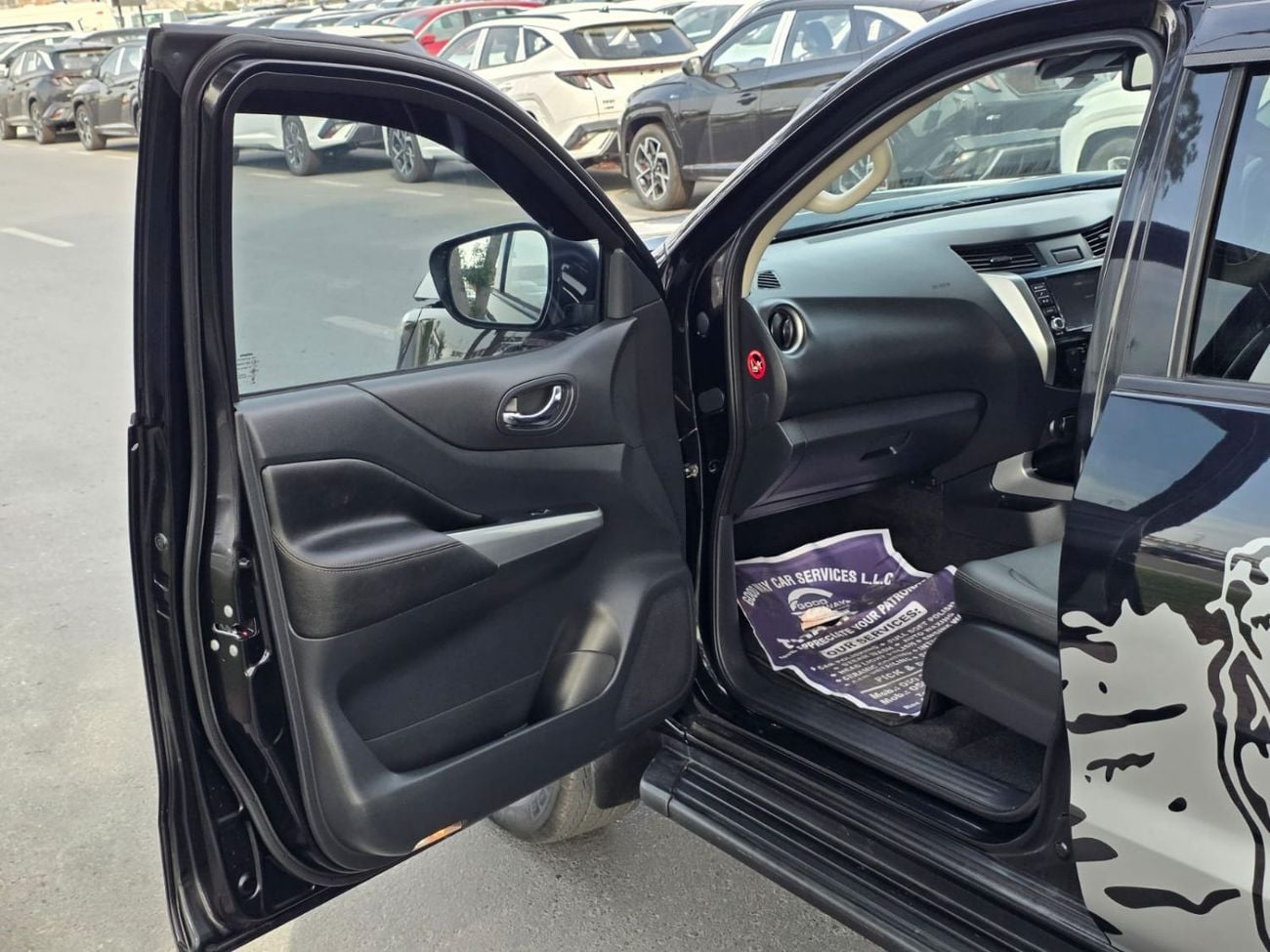 نيسان نافارا NISSAN NAVARA 2023 BLACK 4WD AT DIESEL = RIGHT HAND