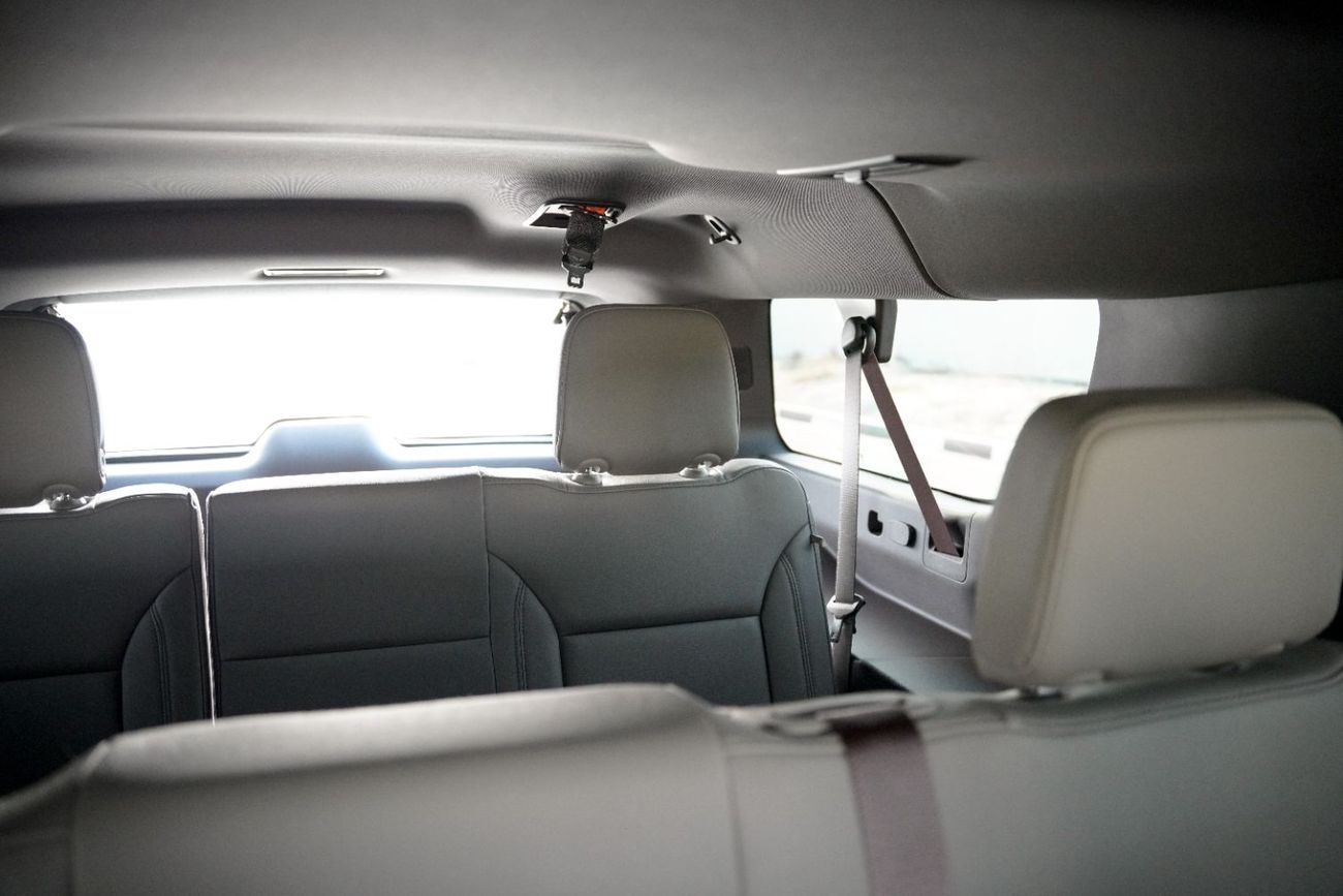 Chevrolet Suburban LT 5.3L 4WD