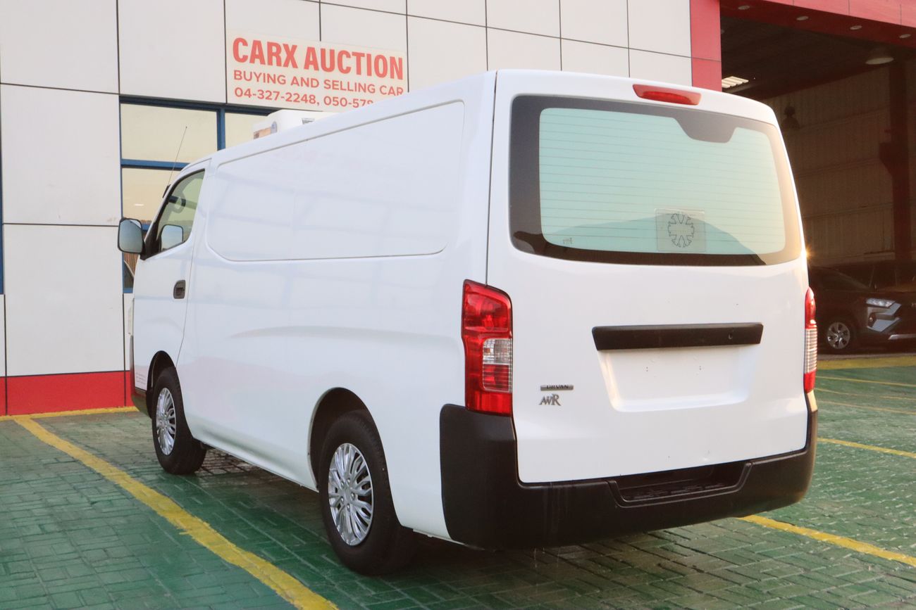 Nissan Urvan 2.4 L URVAN CHILLER FULL VAN GCC