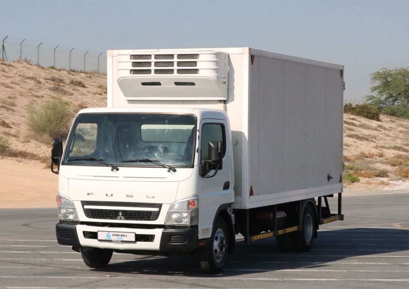 Mitsubishi Fuso Canter 2017 | CANTER 3.5 TON CHILLER WITH GCC SPECS AND EXCELLENT CONDITION