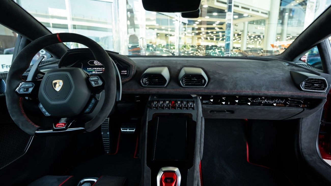 لامبورغيني هوراكان STERRATO 5.2L V10