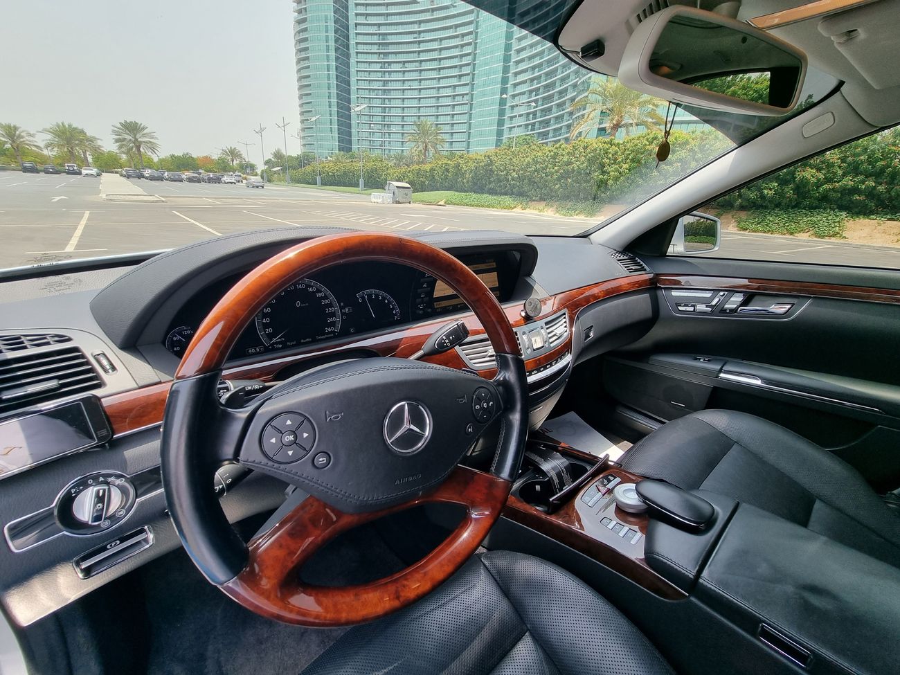 مرسيدس بنز S 550