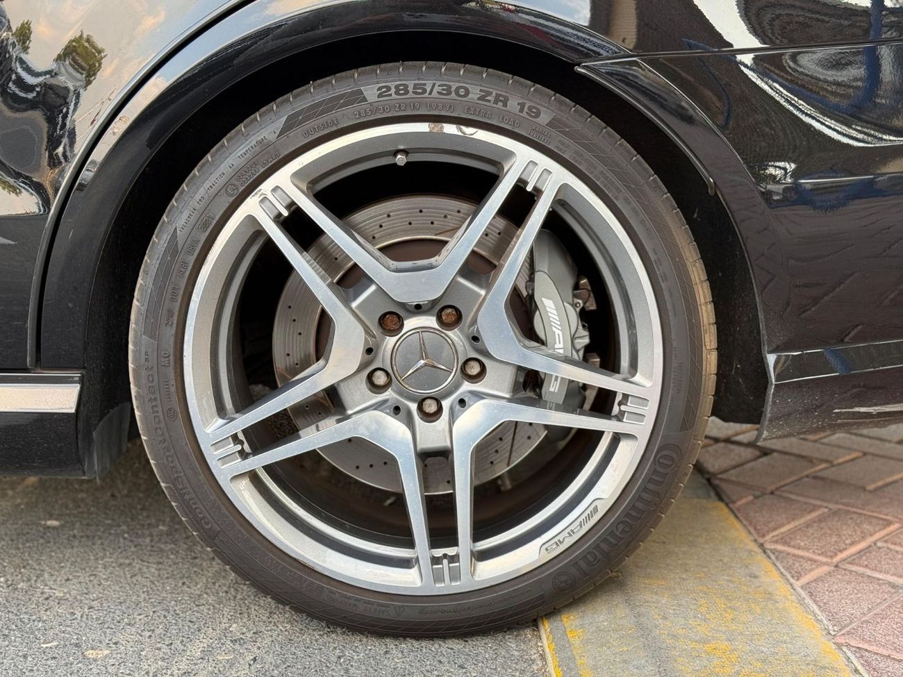 Mercedes-Benz E 63 AMG