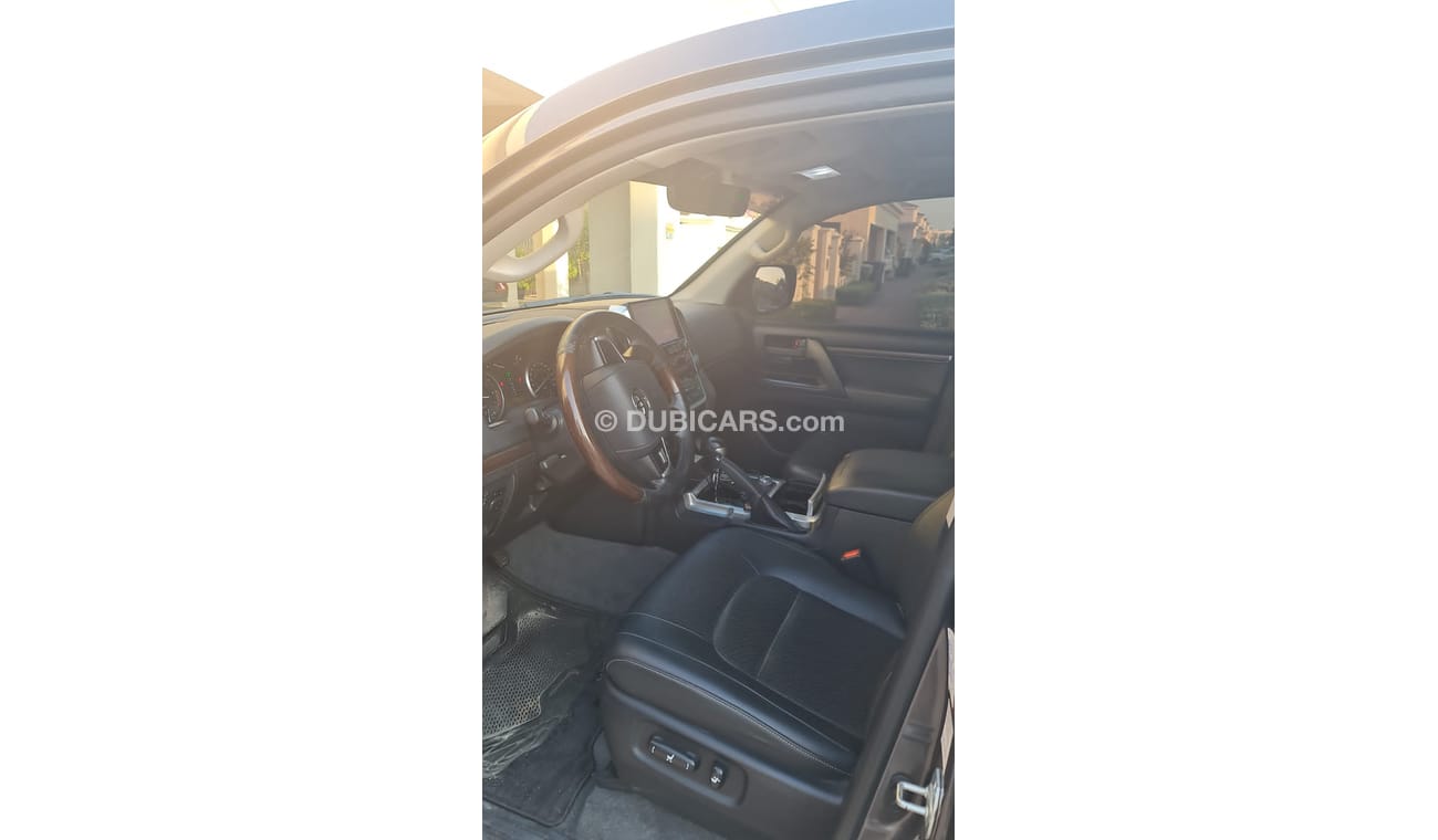 تويوتا لاند كروزر GXR