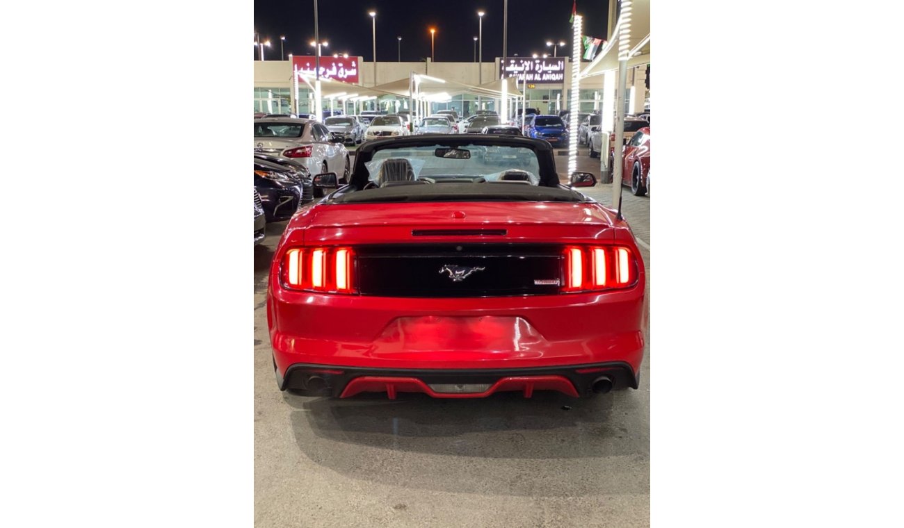 Ford Mustang Ecoboost V4