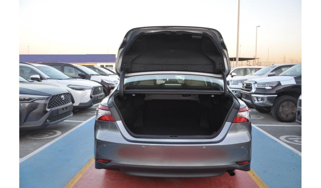 Toyota Camry GLE W SUNROOF