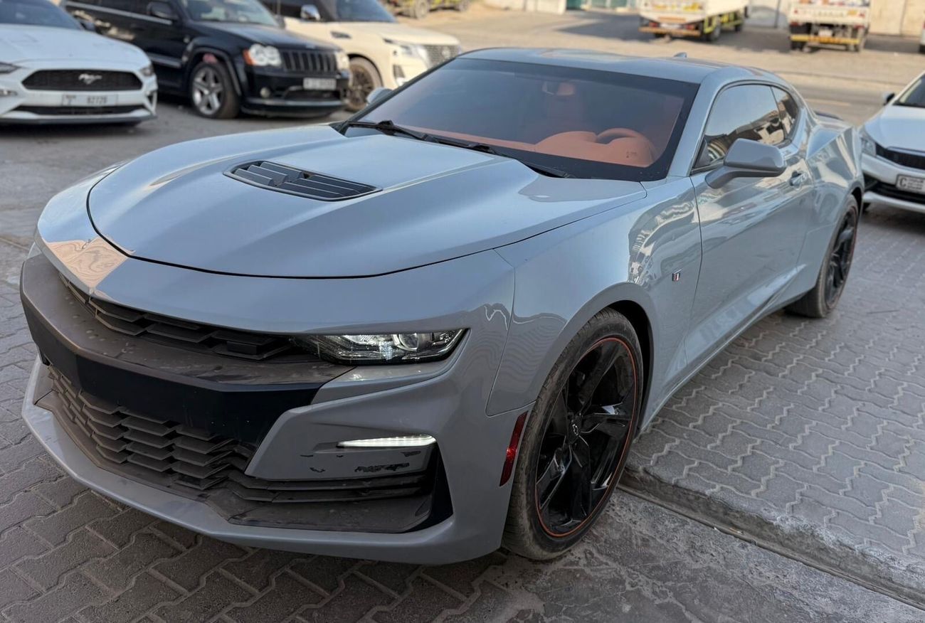 Chevrolet Camaro v6 manual RS LT