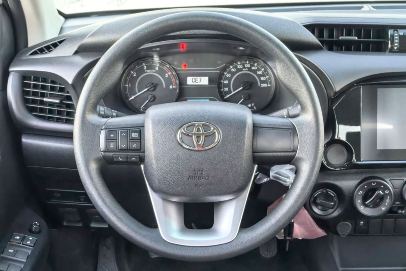 تويوتا هيلوكس TOYOTA HILUX SC 2.7L PETROL 4WD 2026