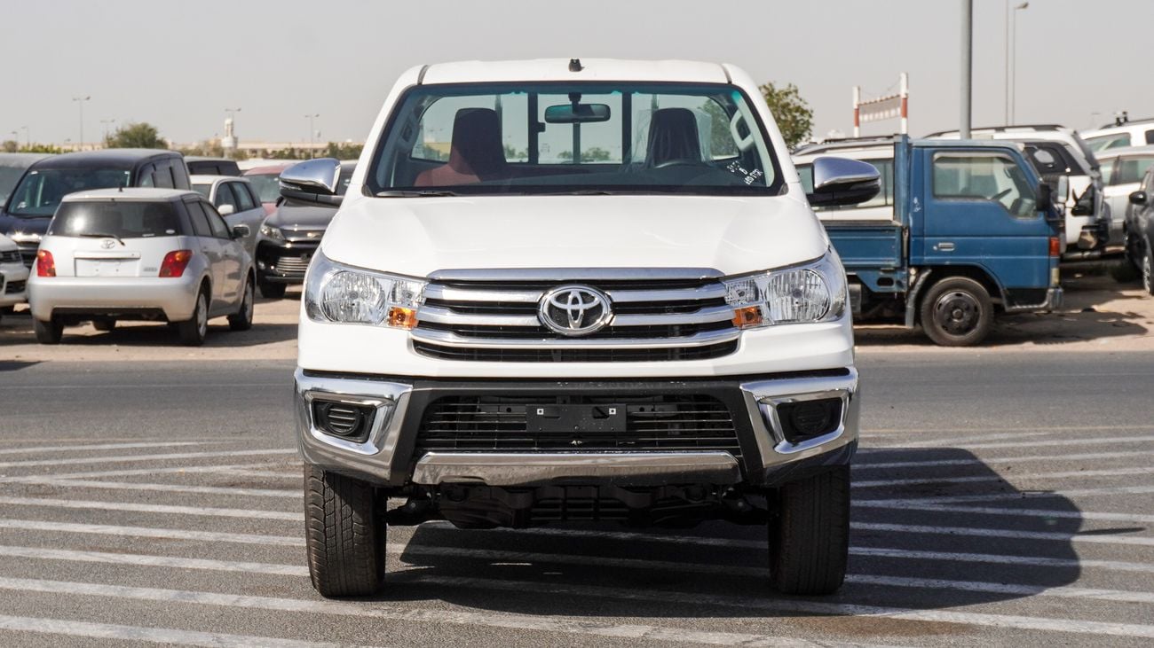 تويوتا هيلوكس 2.7L Single Cabin 4WD M/T