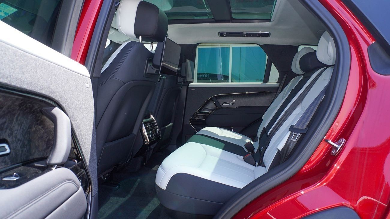 لاند روفر رينج روفر سبورت FIRST EDITION P530